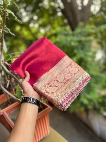 Premium Tissue silk attached with maharaja lace(Single lace).